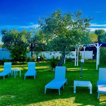 7 E Piscina Privata *